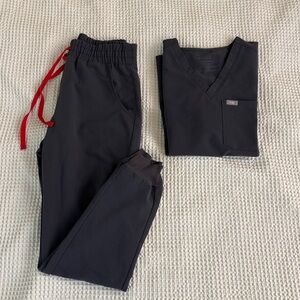 FIGS Catarina One-Pocket Scrub Top, Zamora High Waisted Jogger Scrub Pants XS